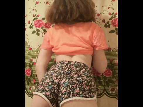 ❤️ מותק צעיר סקסי פושט את המכנסיים הקצרים במצלמה ☑ סרטון אנאלי ב-iw.porno24-7.ru ️❤