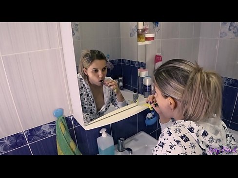 ❤️ פריצה עם צעירים בפיג'מה מסתיימים אוראלי בהצטיינות בתחת - לי שחור ☑ סרטון אנאלי ב-iw.porno24-7.ru ️❤